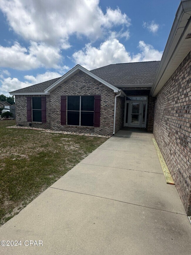 Building Photo - 4262 Dairy Farm Rd