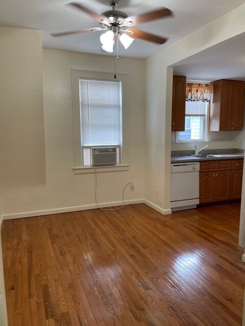 Dining Room - 15436 13th Ave