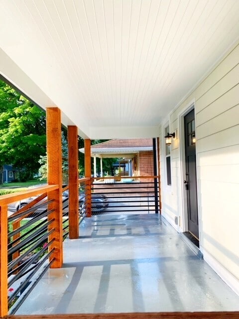 Foto del edificio - 4436 Crittenden Ave