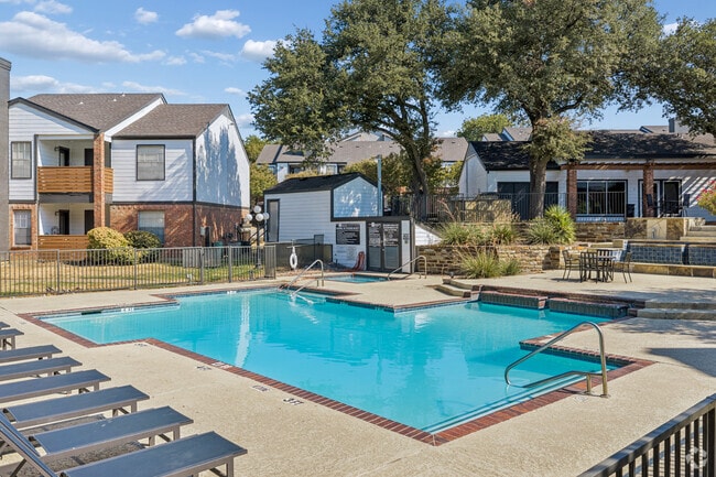 Building Photo - Trinity Apartments