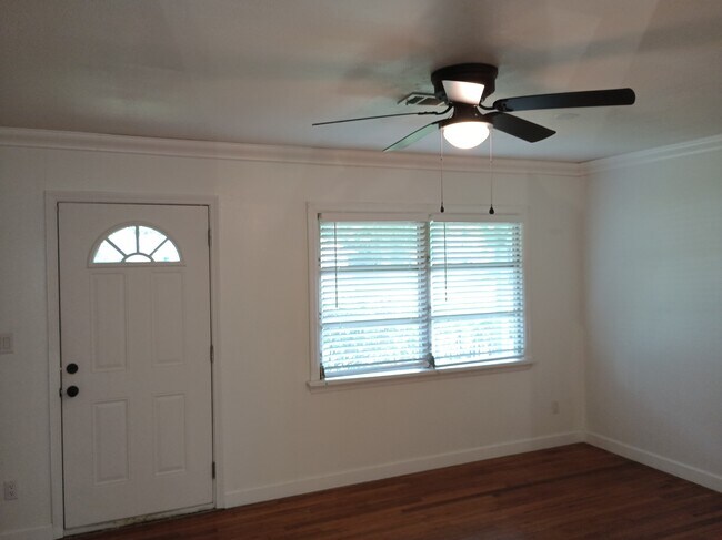 Foto del edificio - 3555 E Olive Rd
