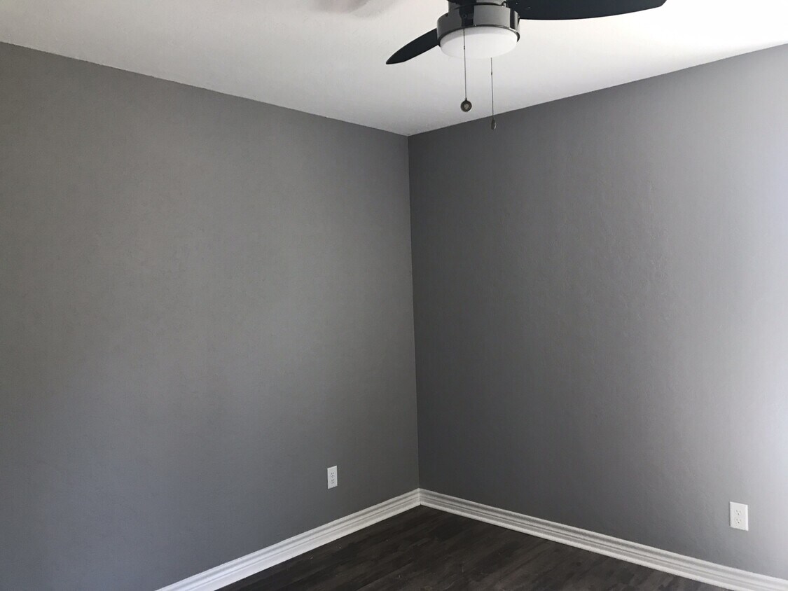 Foto principal - 302 W Sycamore Ln