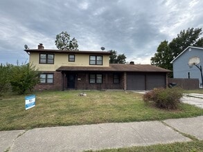 Building Photo - 3708 W Rollins Rd