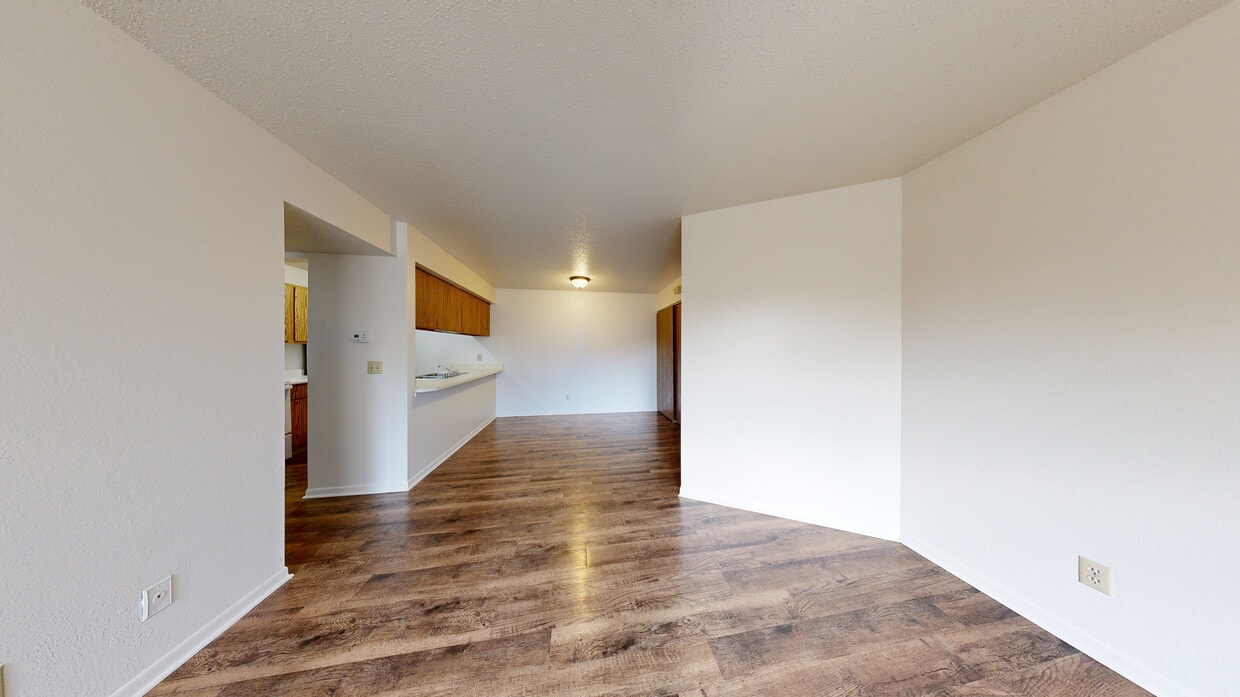 Photo - Hillcrest Village Apartments