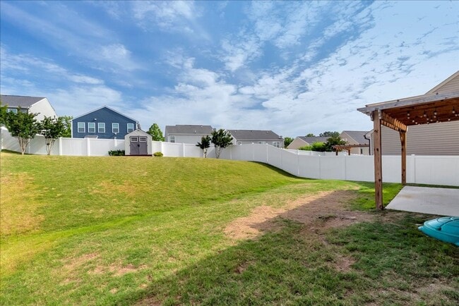 Foto del edificio - Updated Home with Fenced Yard in Massey Preserve