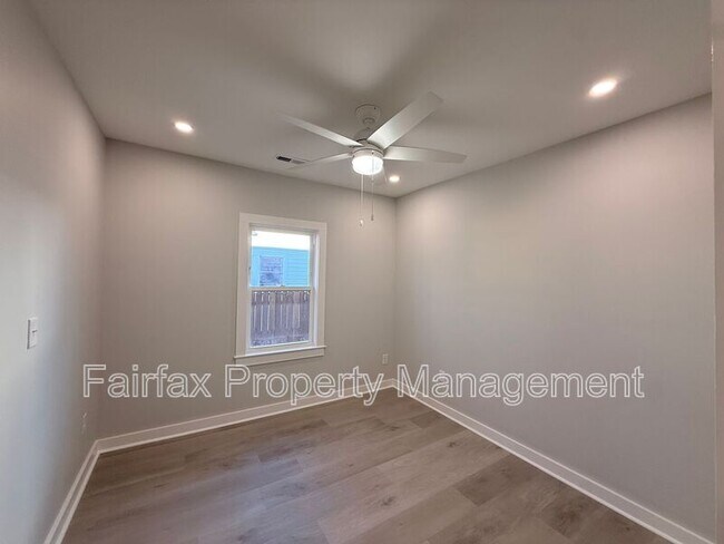 Foto del edificio - 703 N Guthrie Ave