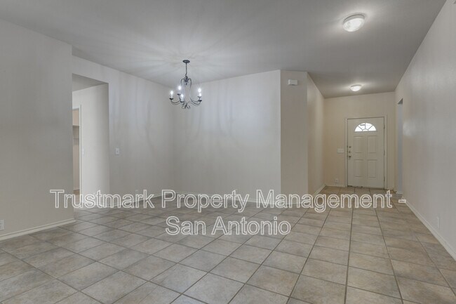 Foto del edificio - 1644 Cloudy Brook