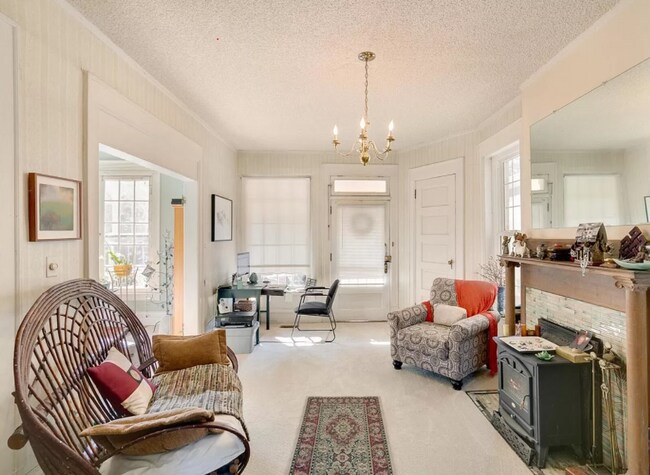 Foto del edificio - 1138 N Clarkson St