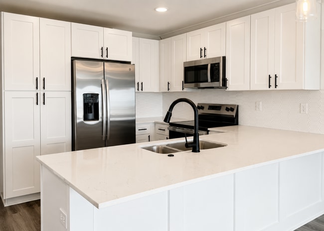 Building Photo - Granby Townhomes
