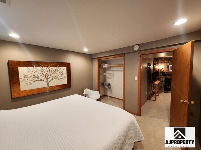 Foto del edificio - Charming 3/2 near McKennan Park