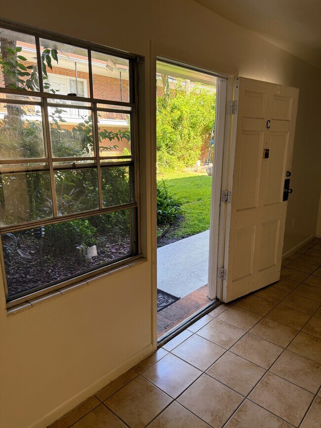 Foto del edificio - Fort King Manor