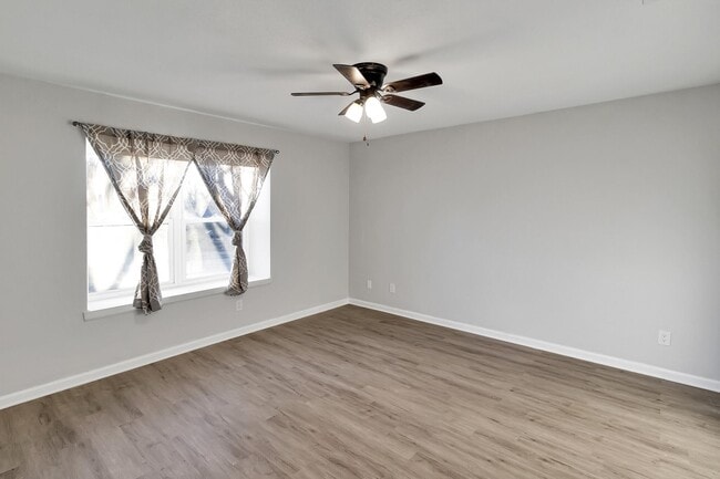 Foto del edificio - 246 Pinyon Ln