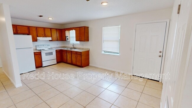 Building Photo - 204 Lowery St