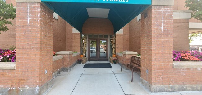 120 W Adams Ave Kirkwood Mo 63122 Apartments Kirkwood Mo Apartments Com
