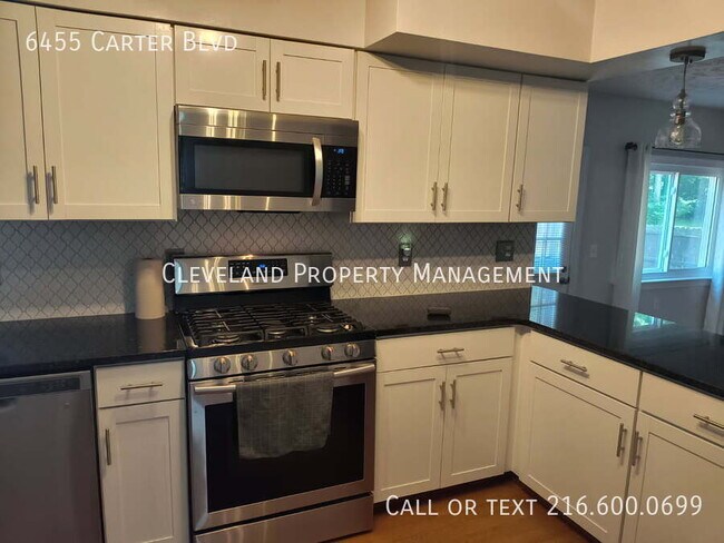 Foto del edificio - 6455 Carter Blvd