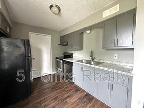 Building Photo - 308 Prince Ave