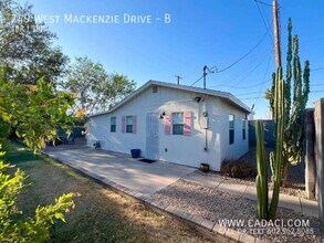 Building Photo - 749 W MacKenzie Dr