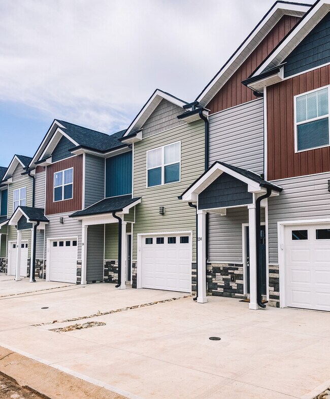 Building Photo - 141 Marbella Cir