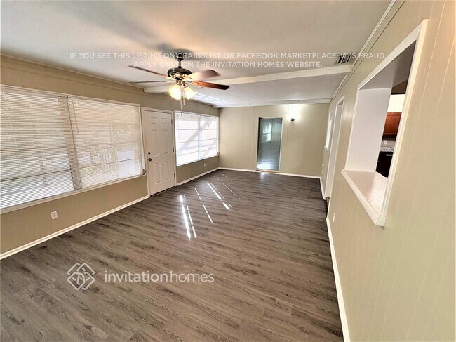 Building Photo - 7210 Meadowbrook Dr