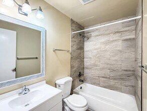 Building Photo - 1890 Scott Blvd