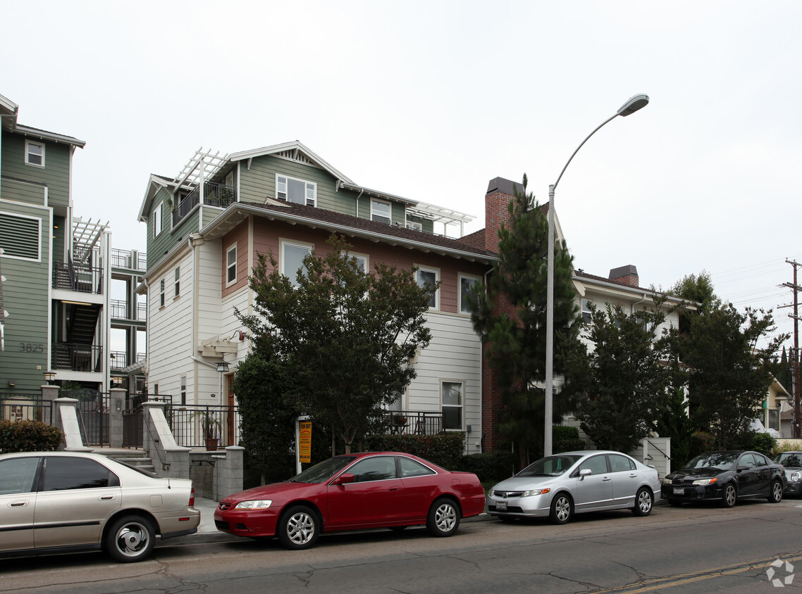 Primary Photo - 3815 1st Ave