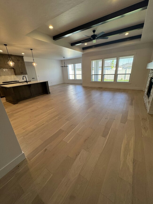 Foto del edificio - 868 W Tall Prairie Dr