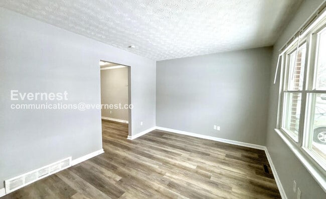 Foto del edificio - 3415 Bremen St