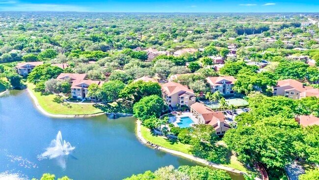 Foto del edificio - 1745 Palm Cove Blvd