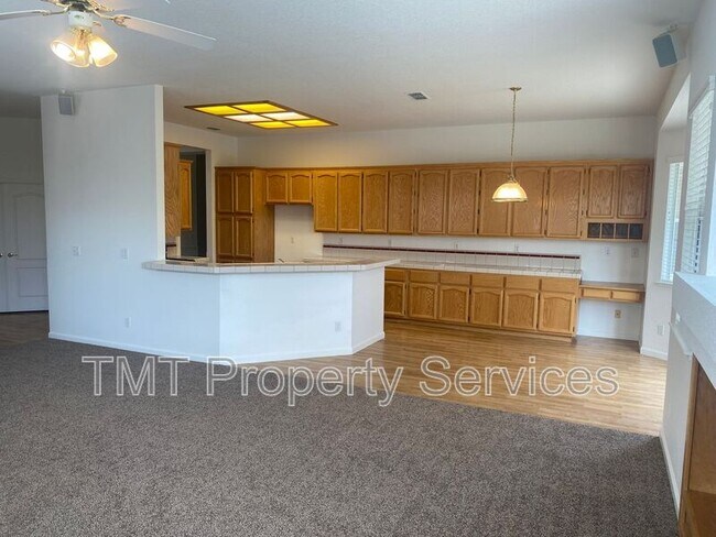 Building Photo - 9265 Horsham Ct
