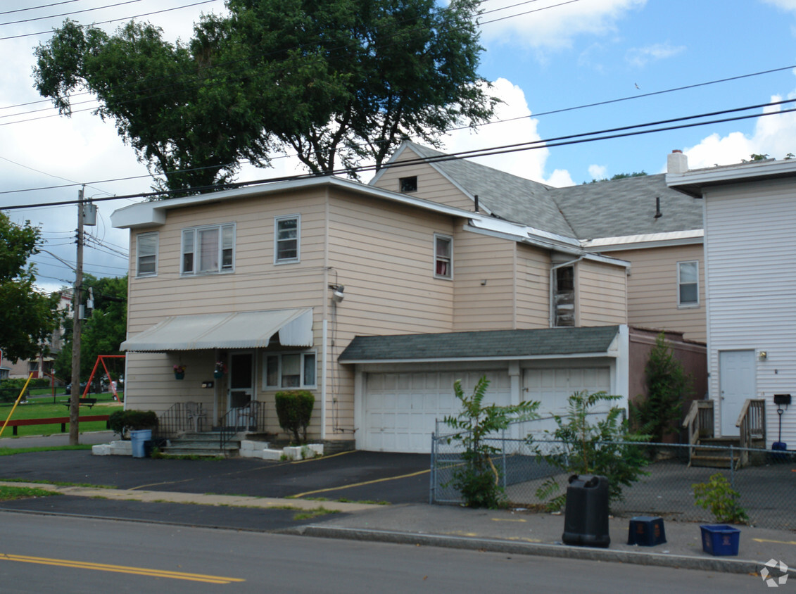 Building Photo - 1228 N State St