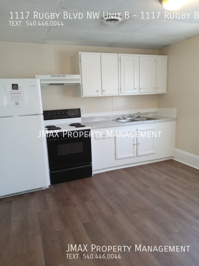 Building Photo - 1117 Rugby Blvd NW