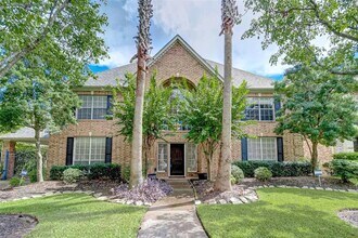 Building Photo - 2115 Foreland Dr