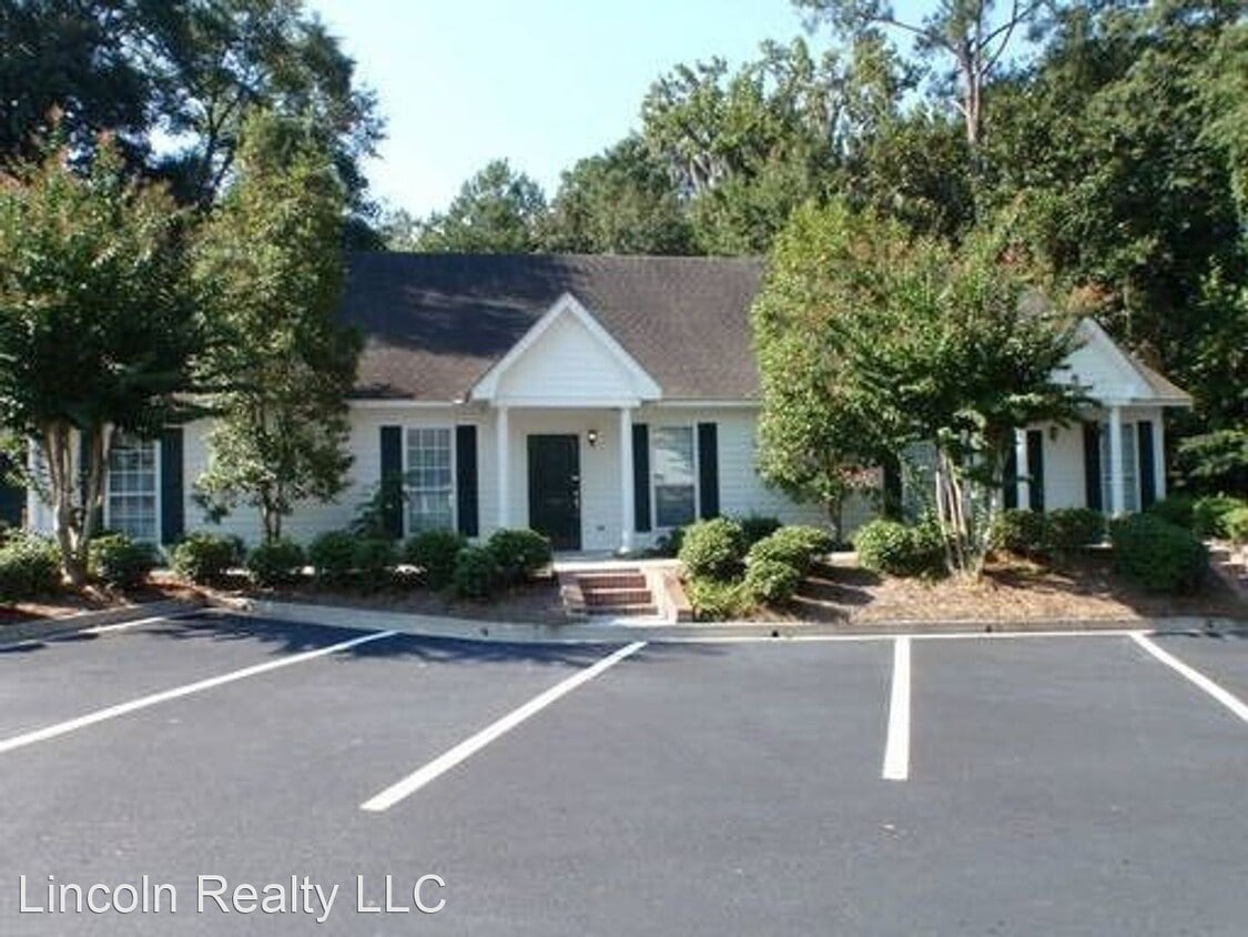 2420 Bemiss Rd, Valdosta, GA 31602 House Rental in Valdosta, GA