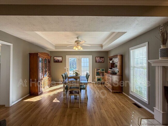 Foto del edificio - 2706 N Shady Cove