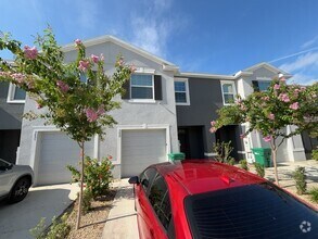 Building Photo - 5227 Dragonfly Dr