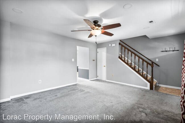 Building Photo - 2 br, 1.5 bath House - 5130 Pecan Drive