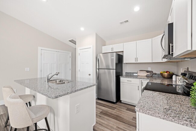 Building Photo - 757 Jessica Miley Ln