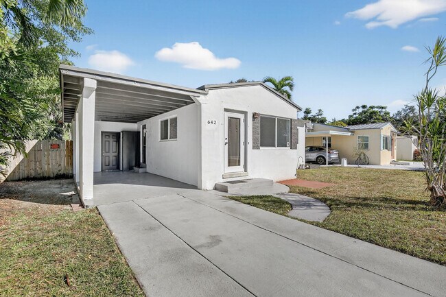 Foto del edificio - 642 SW 11th St