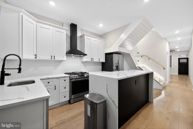 Foto del edificio - 3236 Mercer St