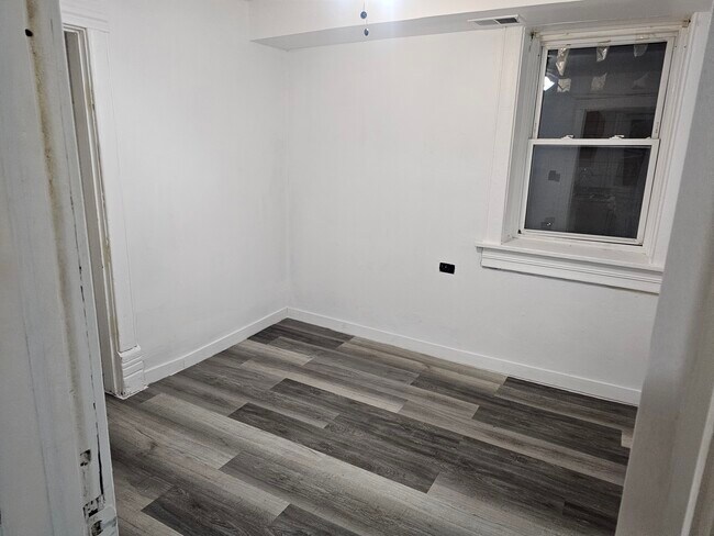 SECOND BEDROOM - 3535 S Hamilton Ave
