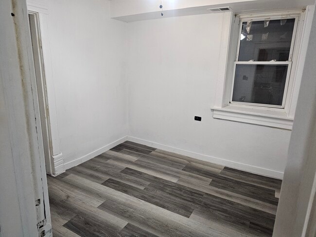 SECOND BEDROOM - 3535 S Hamilton Ave