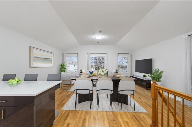 Foto del edificio - 431 Bramhall Ave