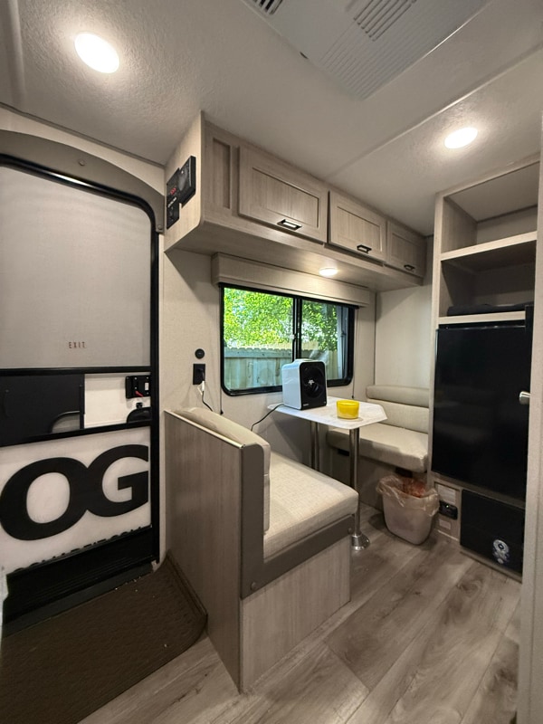 Foto del edificio - 28115 Everett St