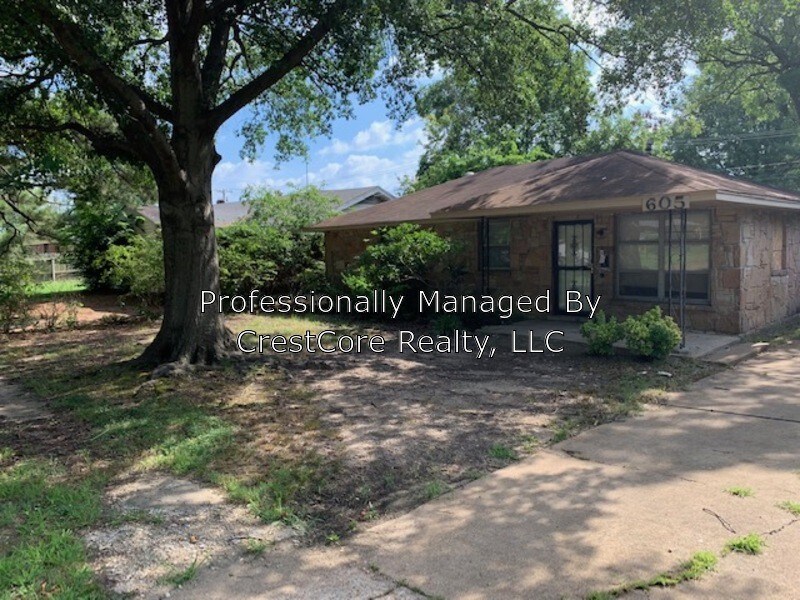 Primary Photo - 605 N 28th St