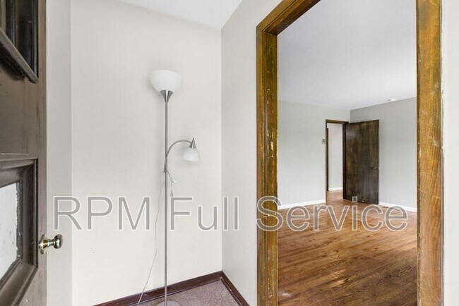 Foto del edificio - 3127 Larkspur Dr