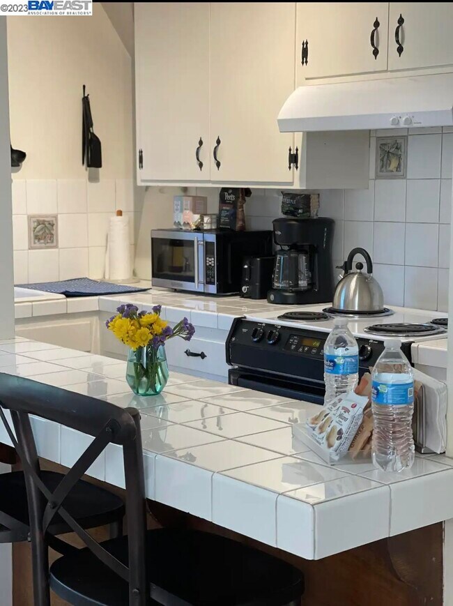 Foto del edificio - 301 Poplar St #4 Unit 4,Mill Vly
