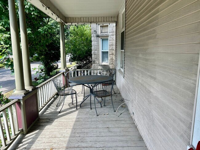 Building Photo - 4123 N Ashland Ave
