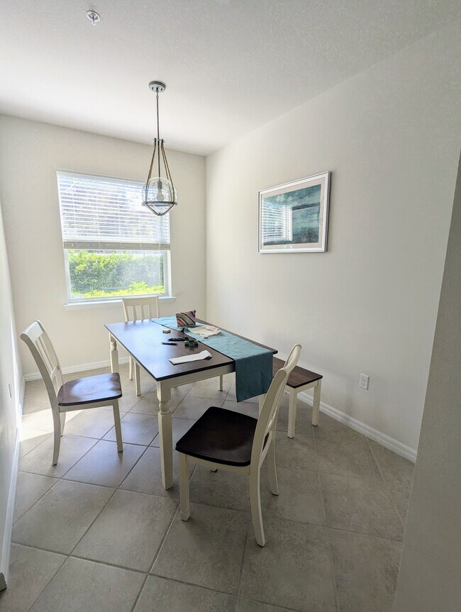 Foto del edificio - 7770 Moonstone Dr