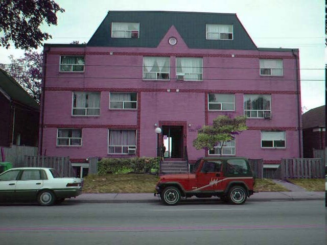 Photo principale - 2390 Gerrard St E