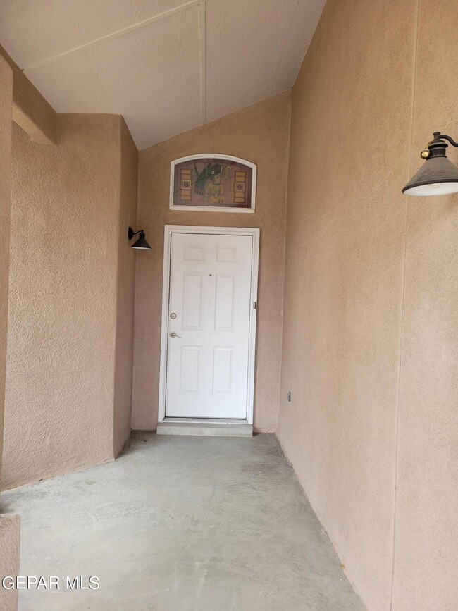 Foto del edificio - 7225 Tierra Taos Dr